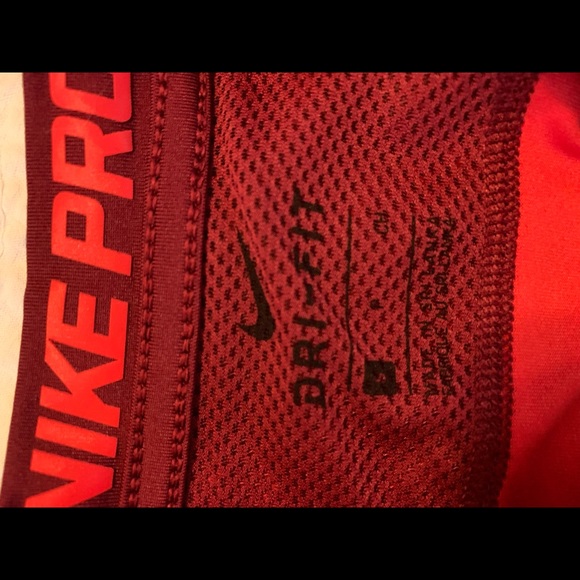 Nike Pro Athletic Tee - Picture 7 of 7